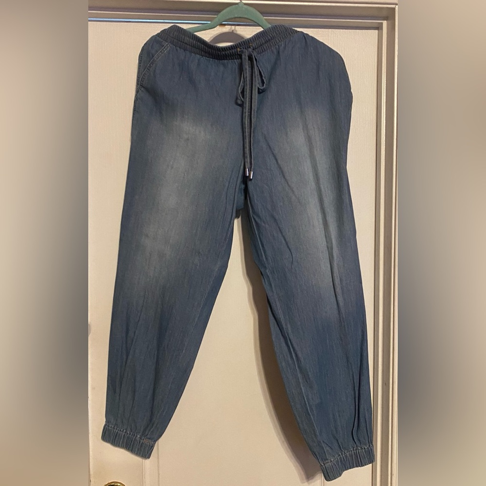 Light weight pants